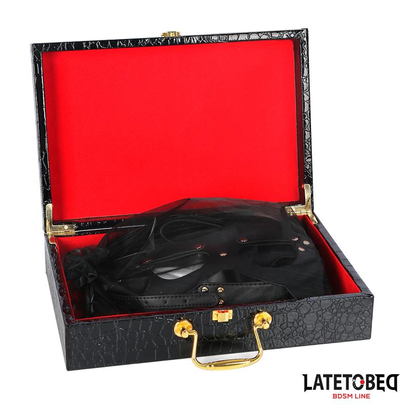 LateToBed "BDSM Line" set bondage de 8 piezas con maletín de almacenaje