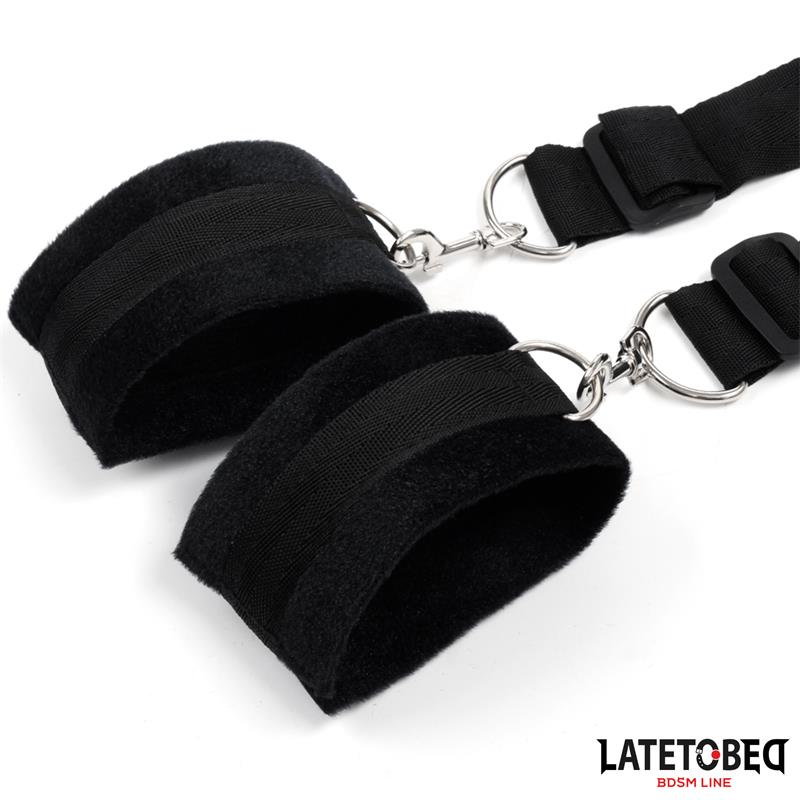 LateToBed "BDSM Line" restricciones para cama