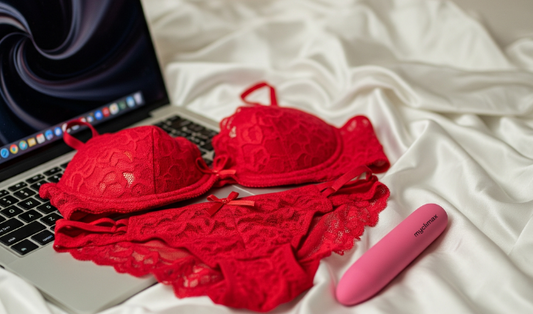 Sexo en pareja a distancia: ideas y juguetes para mantener la conexión