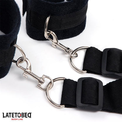 LateToBed "BDSM Line" restricciones para cama