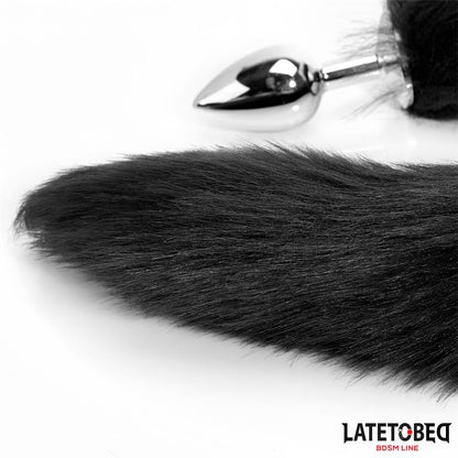 LateToBed "BDSM Line" plug anal con cola negro 40 cm