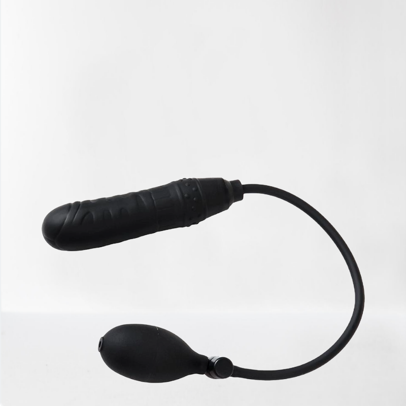 LateToBed "BDSM Line" dildo inflable con bomba manual