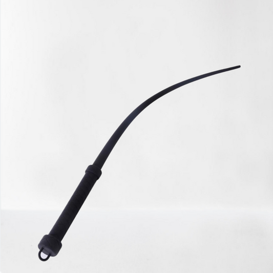 LateToBed "BDSM Line" flogger de silicona 61 cm