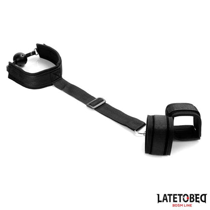 LateToBed "BDSM Line" restricciones con mordaza y esposas