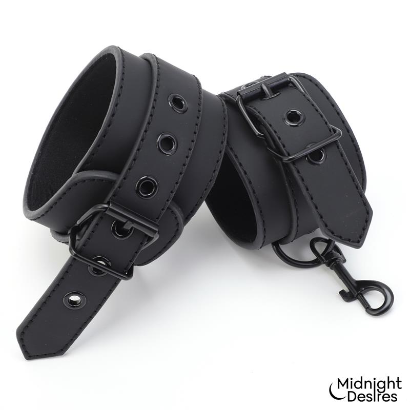 Midnight Desires restricciones para la cama "Midnight Desires"